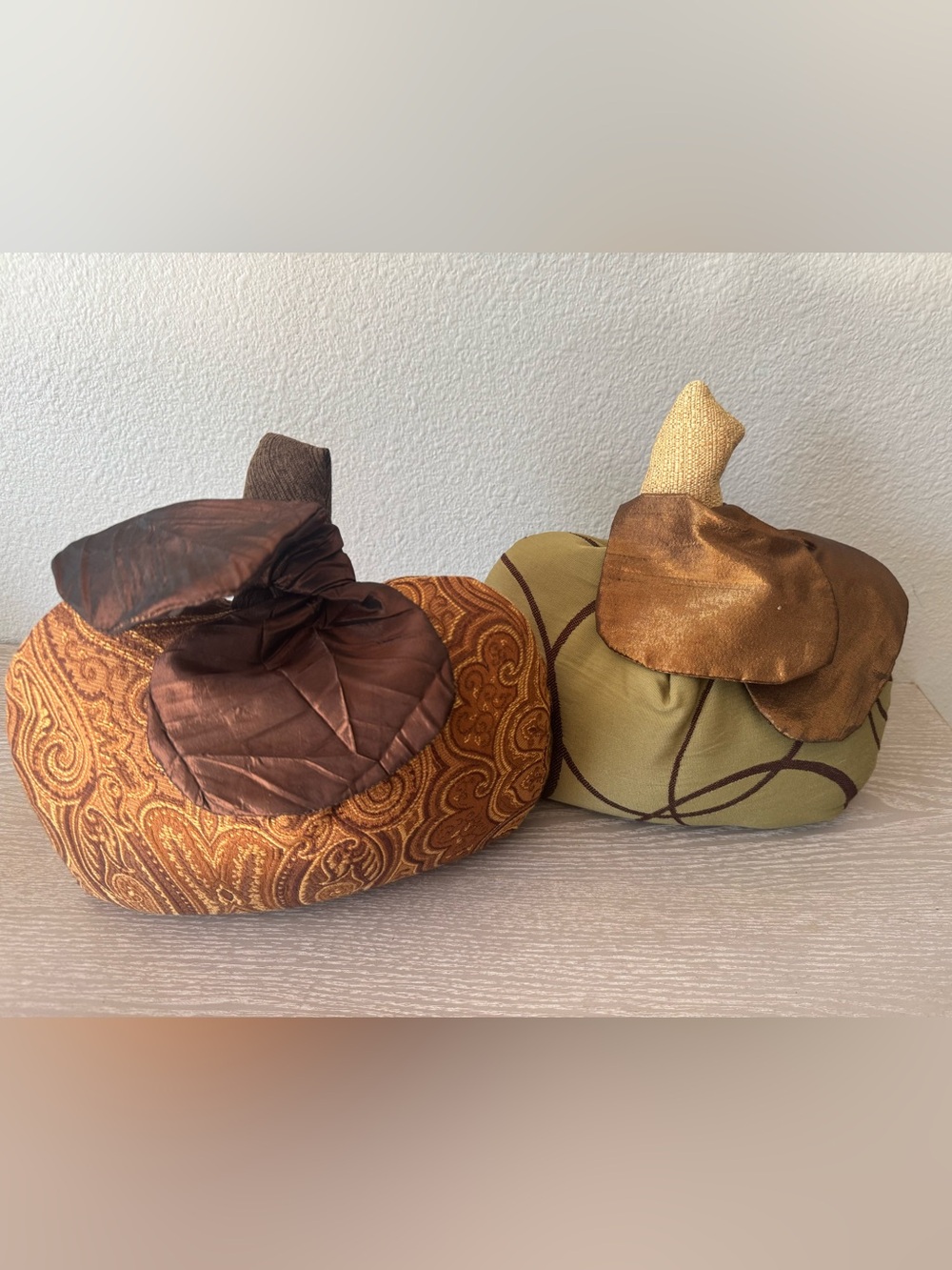 Woof & Poof Weighted Pumpkins Autumn Decor Fall Rust Harvest X2